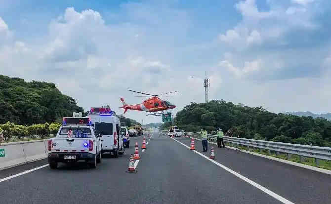 兴庆区高速公路汽车救援案例